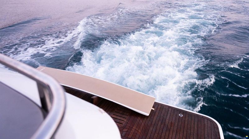 Princess V72