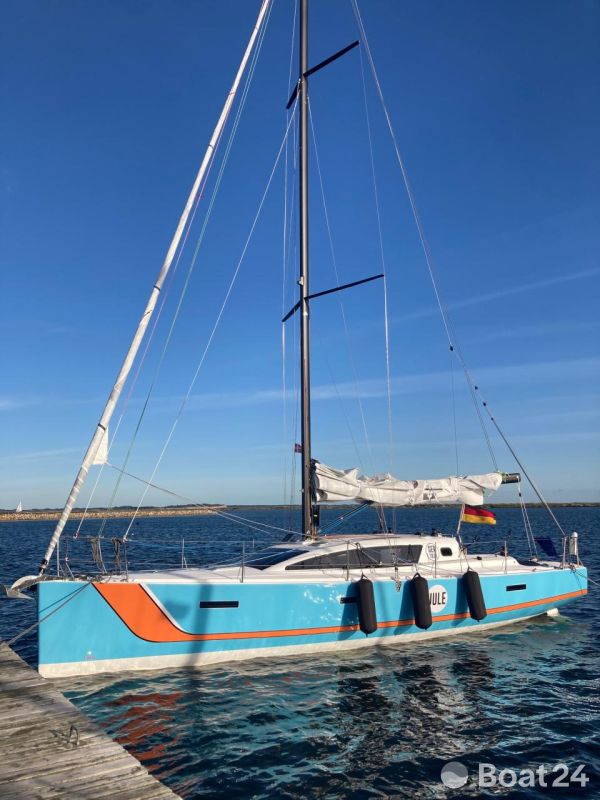JPK Composites Fast Cruiser 38