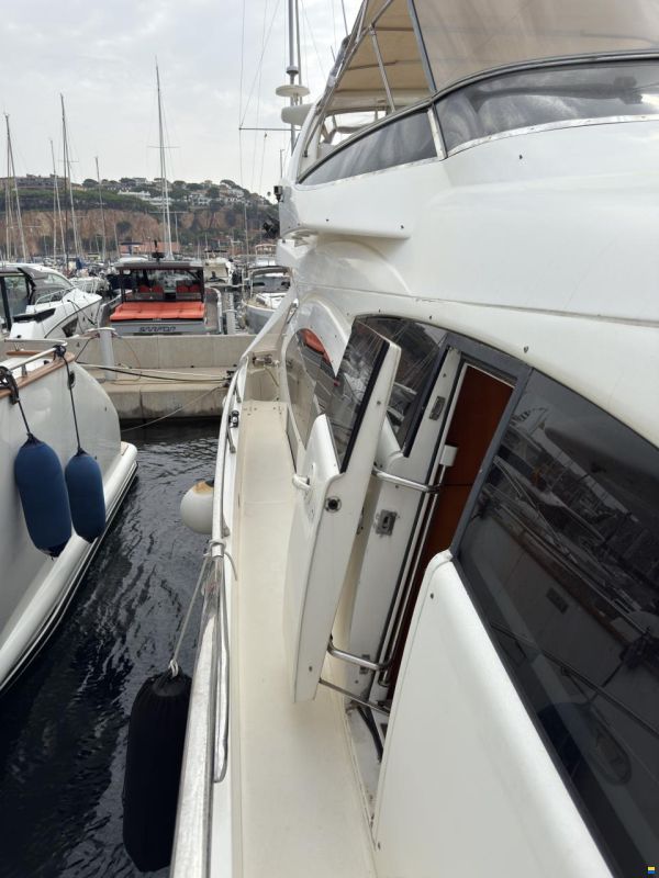 Azimut 68 Plus