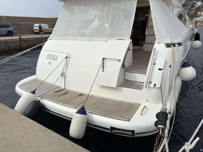 Azimut 68 Plus