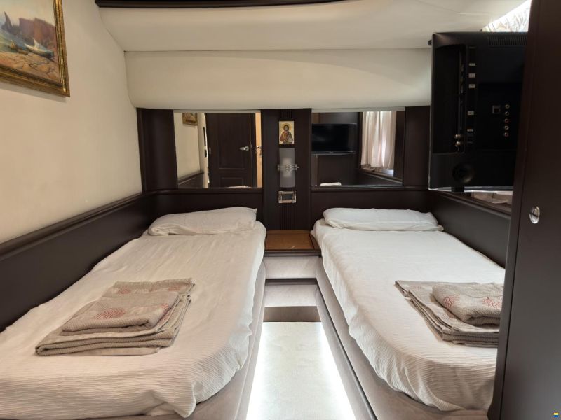 Azimut 68 Plus