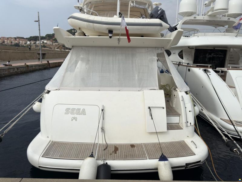 Azimut 68 Plus
