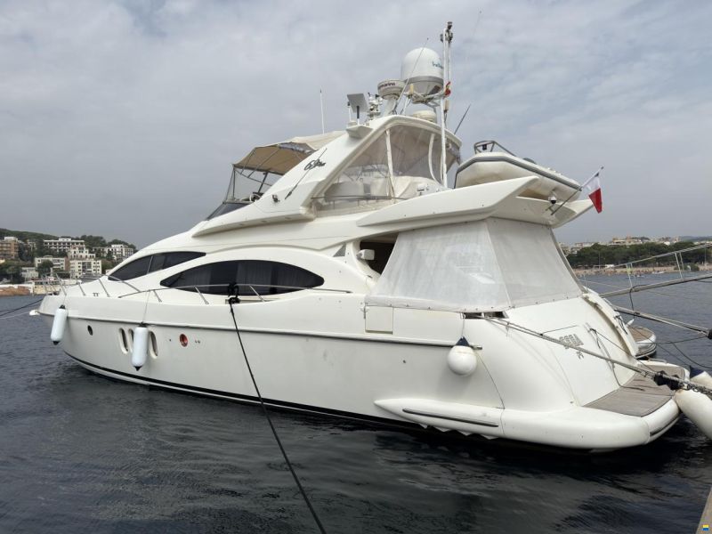 Azimut 68 Plus