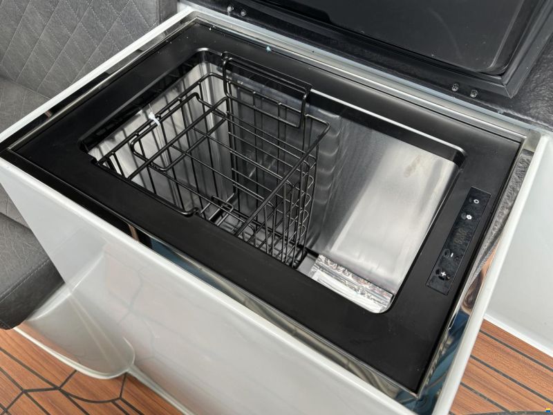 Maxima 630 Tender