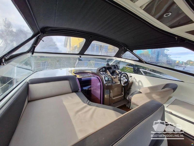 Galeon 325 Open