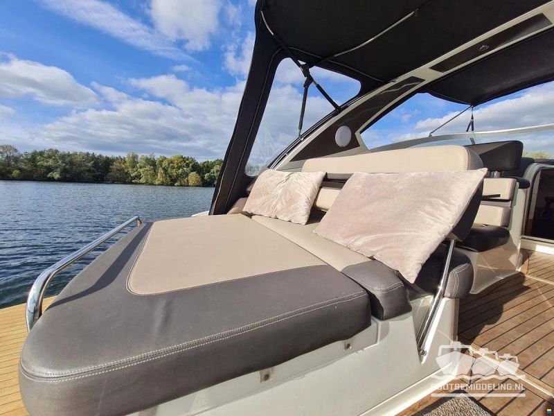 Galeon 325 Open