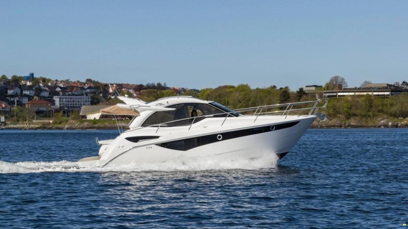Galeon 305 HTS