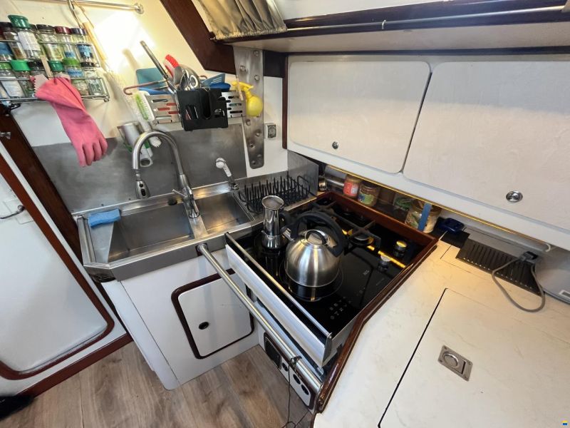 Dromor Triton 48