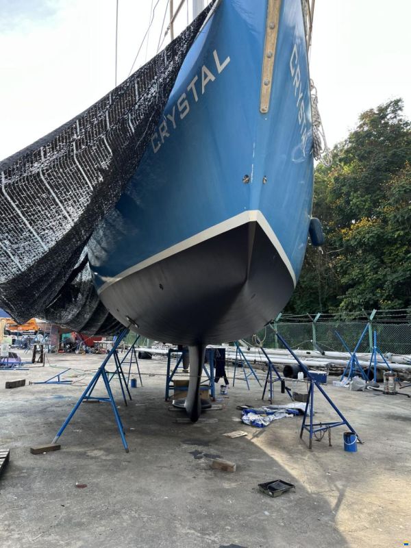 Dromor Triton 48