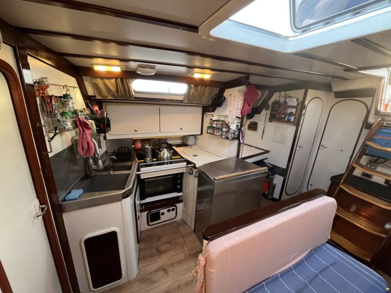 Dromor Triton 48