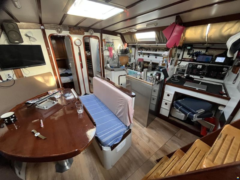 Dromor Triton 48