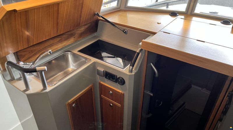 Sargo 31 explorer