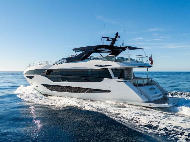 Sunseeker 100 Yacht