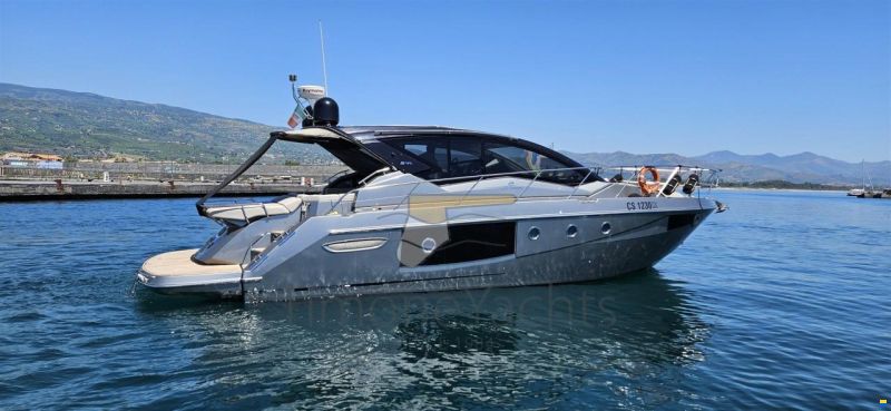 Cranchi M44 HT