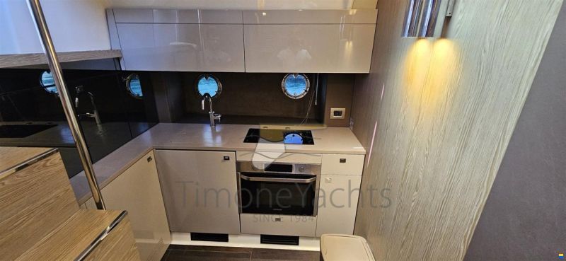 Cranchi M44 HT