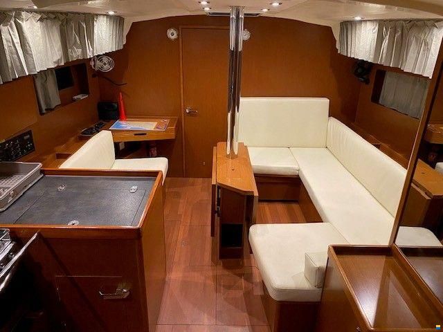Beneteau Oceanis 41.1