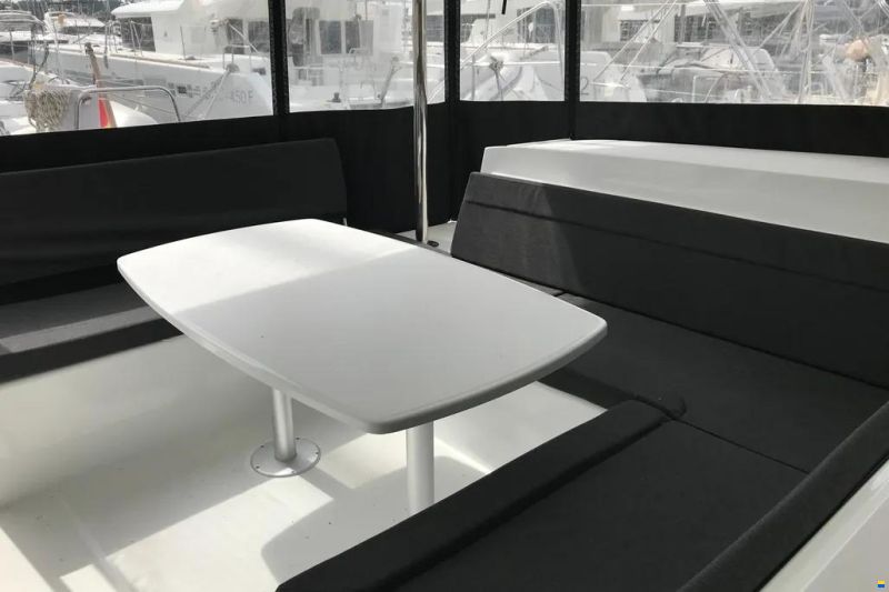 Lagoon 450 F