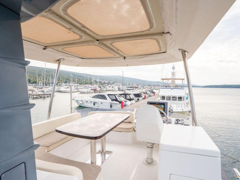 Azimut Magellano 53 Fly