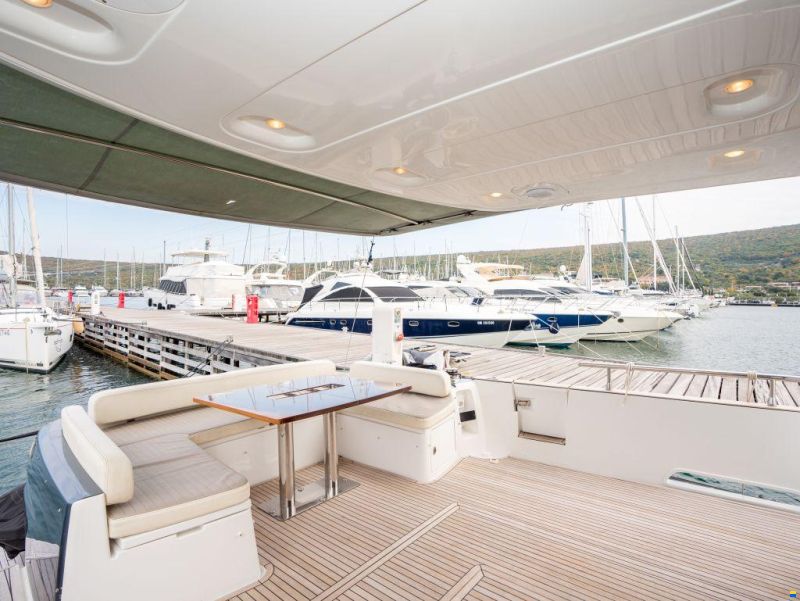 Azimut Magellano 53 Fly