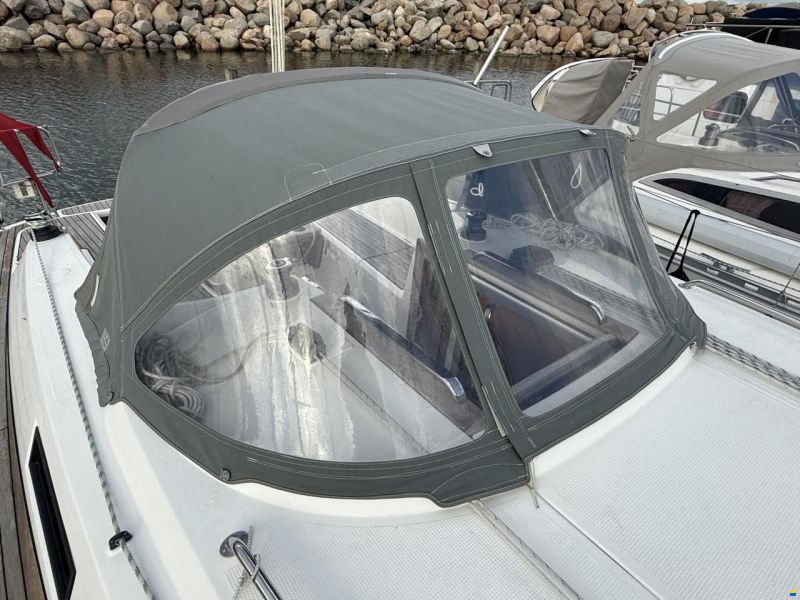 Bavaria 34 Cruise style