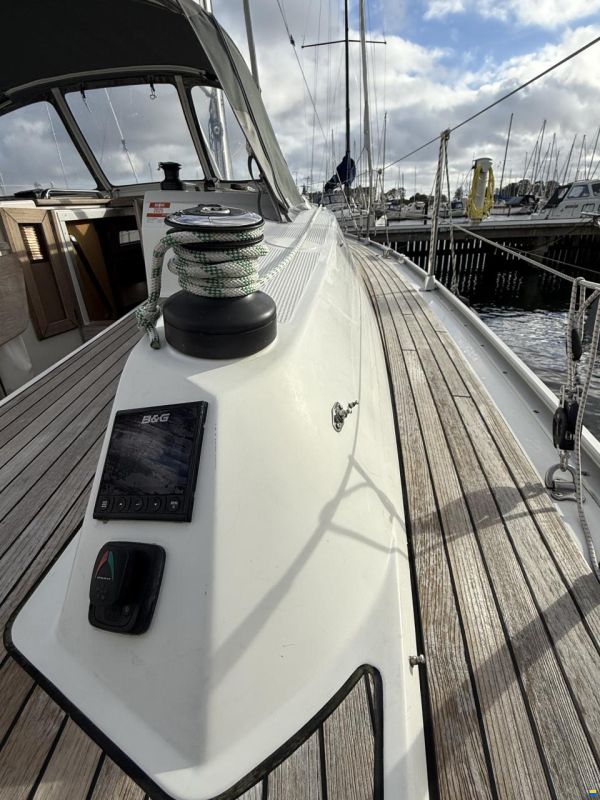 Bavaria 34 Cruise style