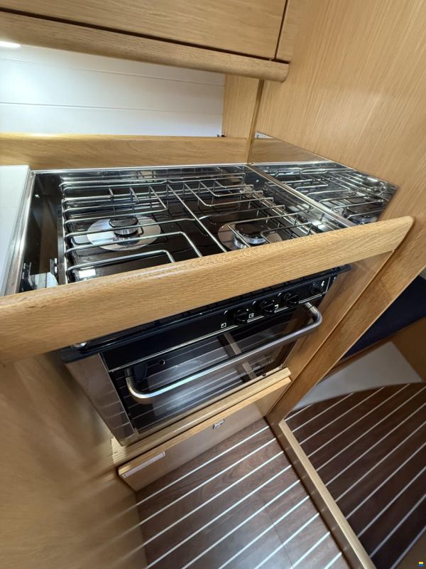 Bavaria 34 Cruise style