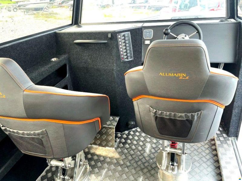 Alumarin 760 Cabin