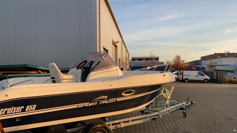 Sun Cruiser 650 Sport Yacht