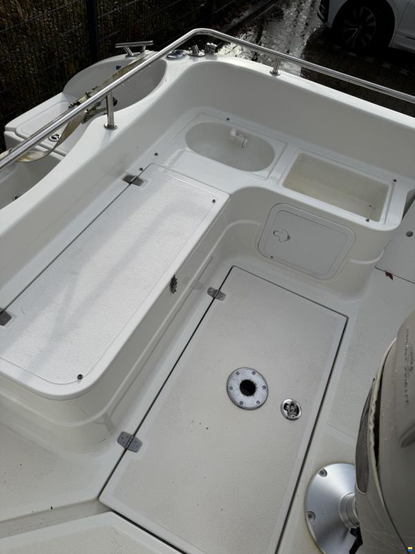 Sun Cruiser 650 Sport Yacht