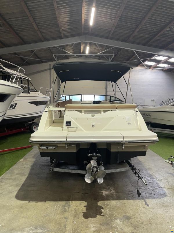 Sea Ray 230 Sun Sport
