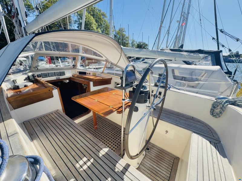 Hallberg-Rassy 42F