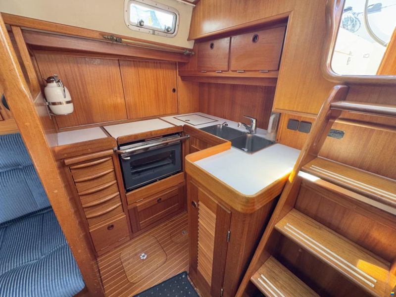 Hallberg-Rassy 42F
