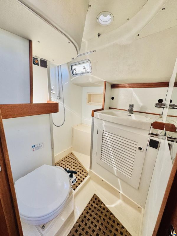 Hallberg-Rassy 42F