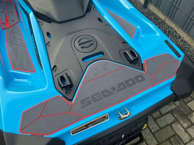 Sea-Doo RXP X 325