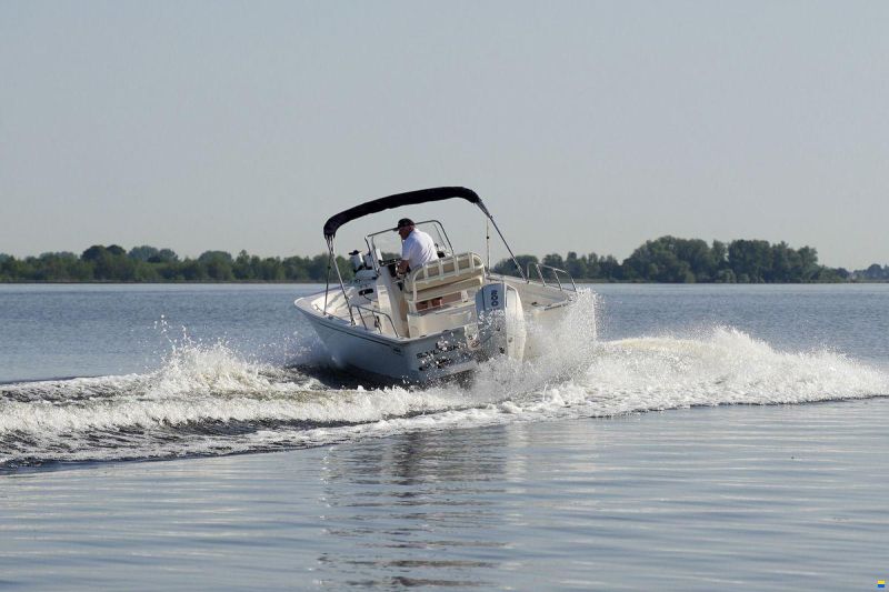 Boston Whaler 210 Montauk