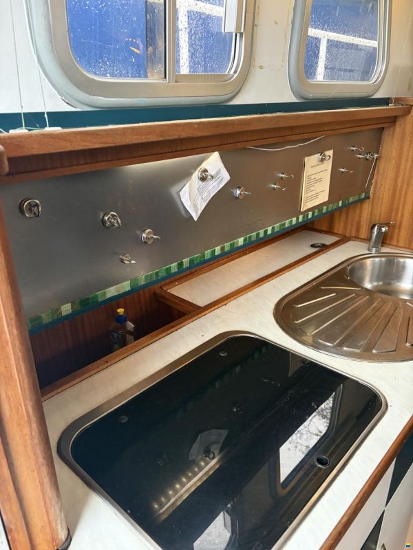 Koning-Keyzer Crown Trawler