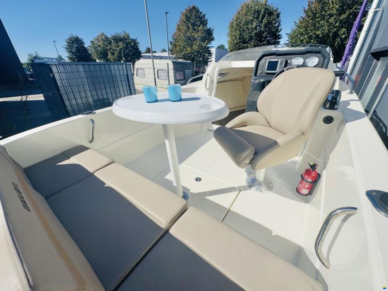 Quicksilver 505 Activ Cabin