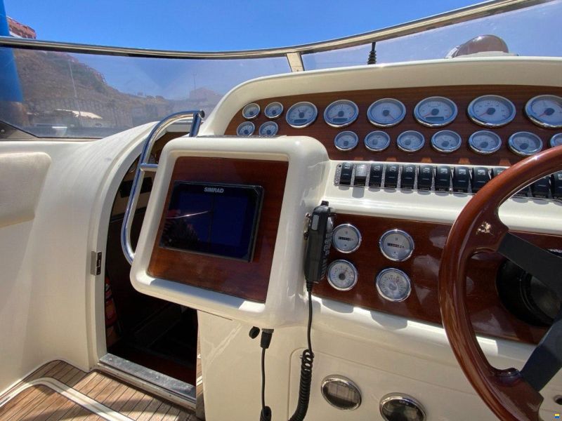 Sunseeker Apache 45