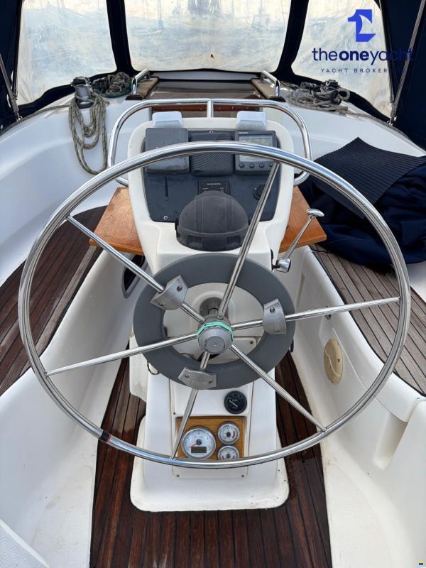 Bavaria 32