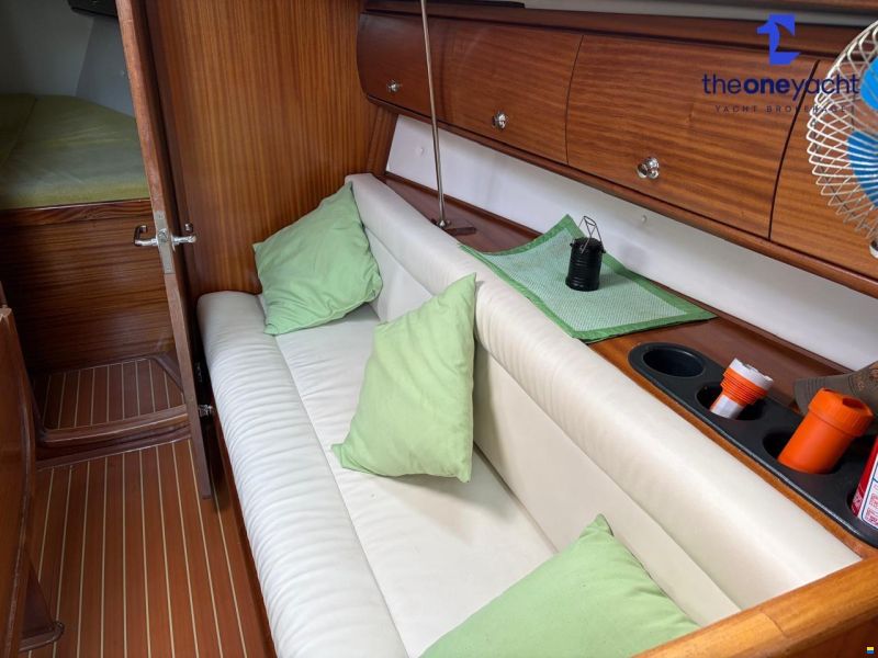 Bavaria 32