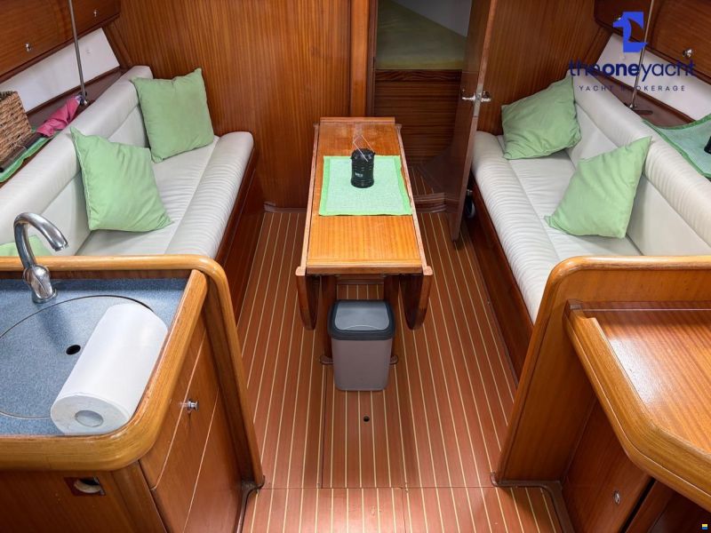 Bavaria 32