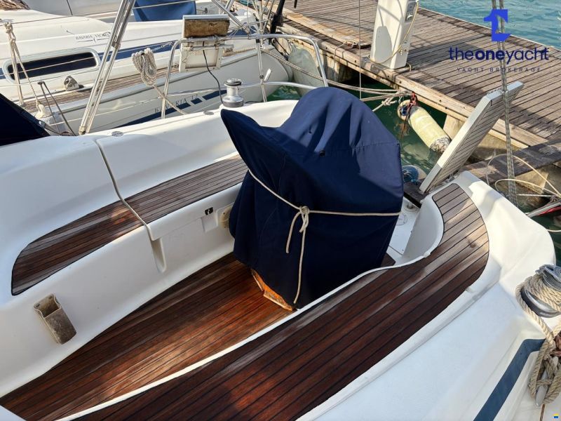 Bavaria 32