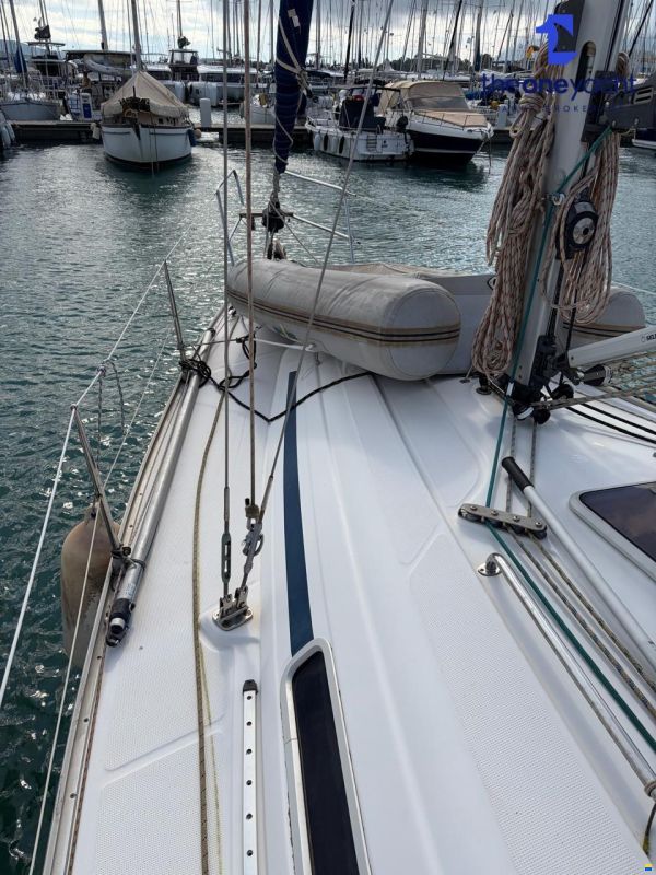 Bavaria 32