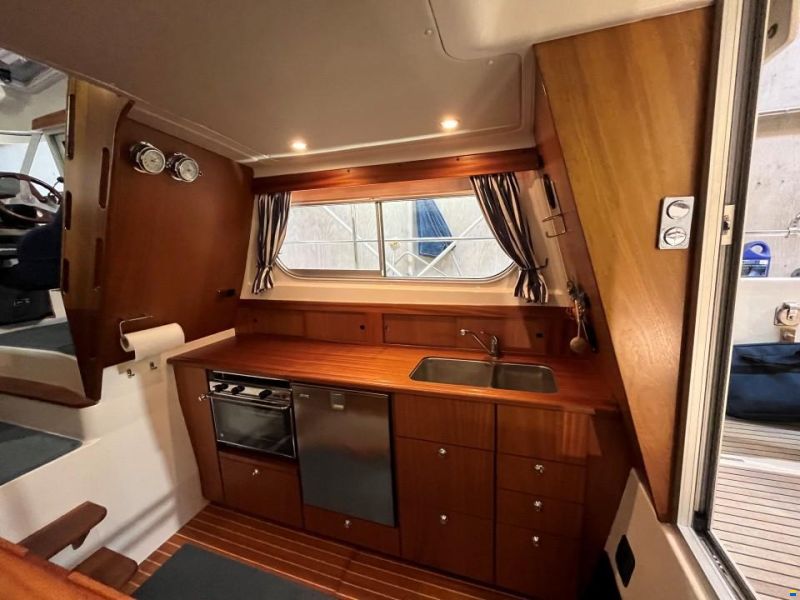 Nimbus 340 Commander