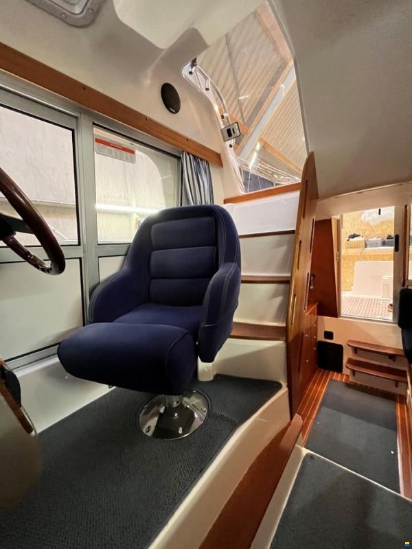 Nimbus 340 Commander