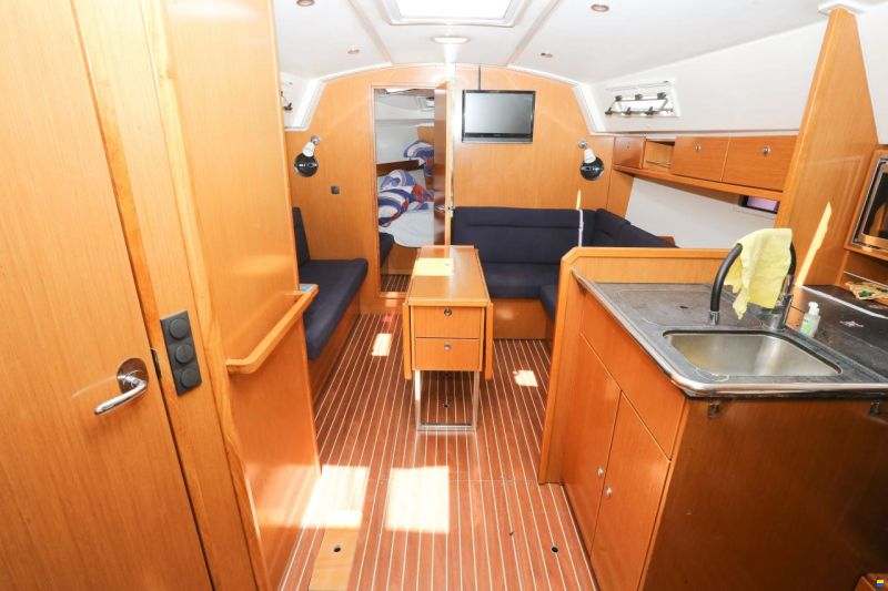 Bavaria Cruiser 36