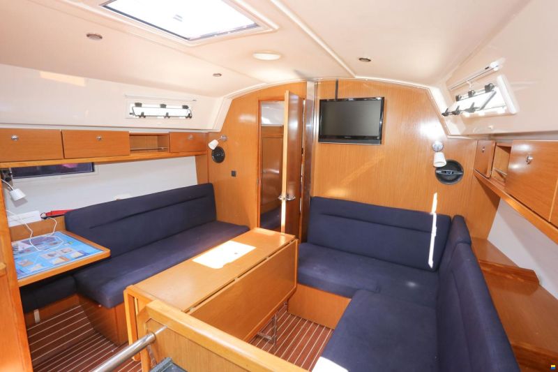 Bavaria Cruiser 36