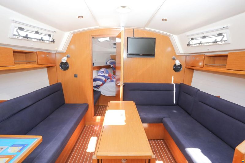 Bavaria Cruiser 36