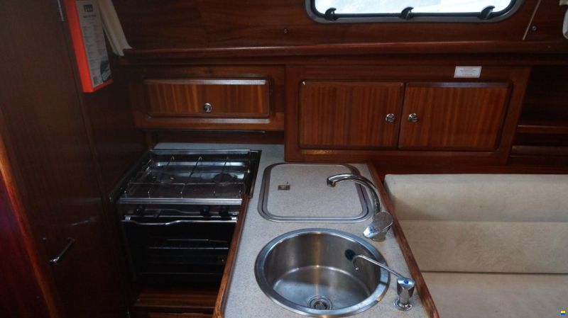 Bavaria 31