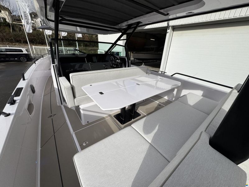 Axopar 37 Sun Top - Iconic Edition